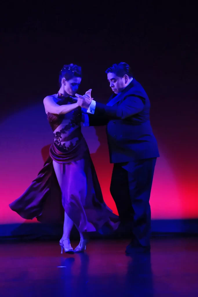 見学・体験レッスン開催中！札幌でアルゼンチンタンゴダンスのレッスンは世界レベルのアルゼンチンダンサーによる直接指導が受けられる、アルゼンチンタンゴダンススタジオ　エルフィルレテ　マルティン・レスカーノ