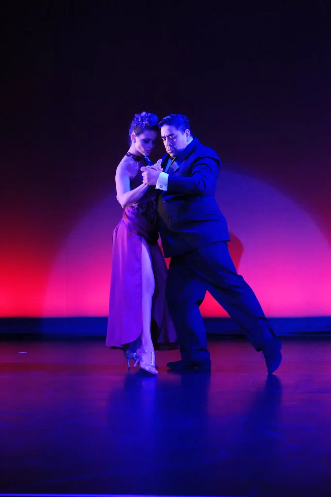 見学・体験レッスン開催中！札幌でアルゼンチンタンゴダンスのレッスンは世界レベルのアルゼンチンダンサーによる直接指導が受けられる、アルゼンチンタンゴダンススタジオ　エルフィルレテ　マルティン・レスカーノ