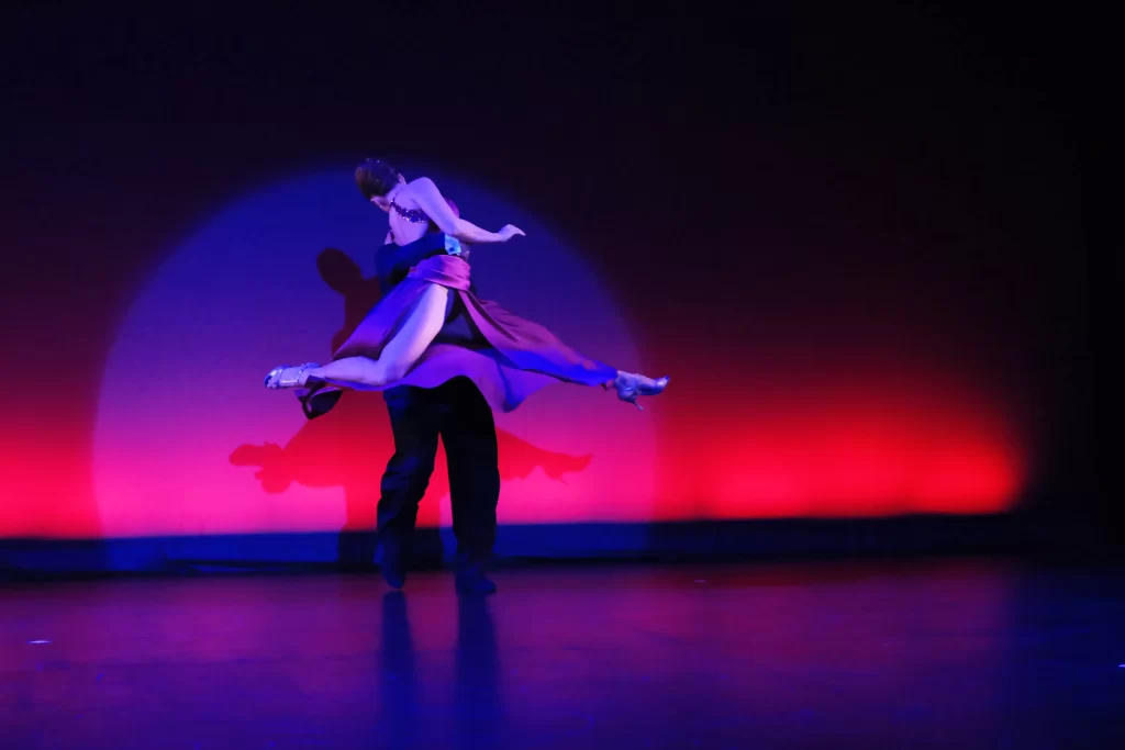 見学・体験レッスン開催中！札幌でアルゼンチンタンゴダンスのレッスンは世界レベルのアルゼンチンダンサーによる直接指導が受けられる、アルゼンチンタンゴダンススタジオ　エルフィルレテ　マルティン・レスカーノ