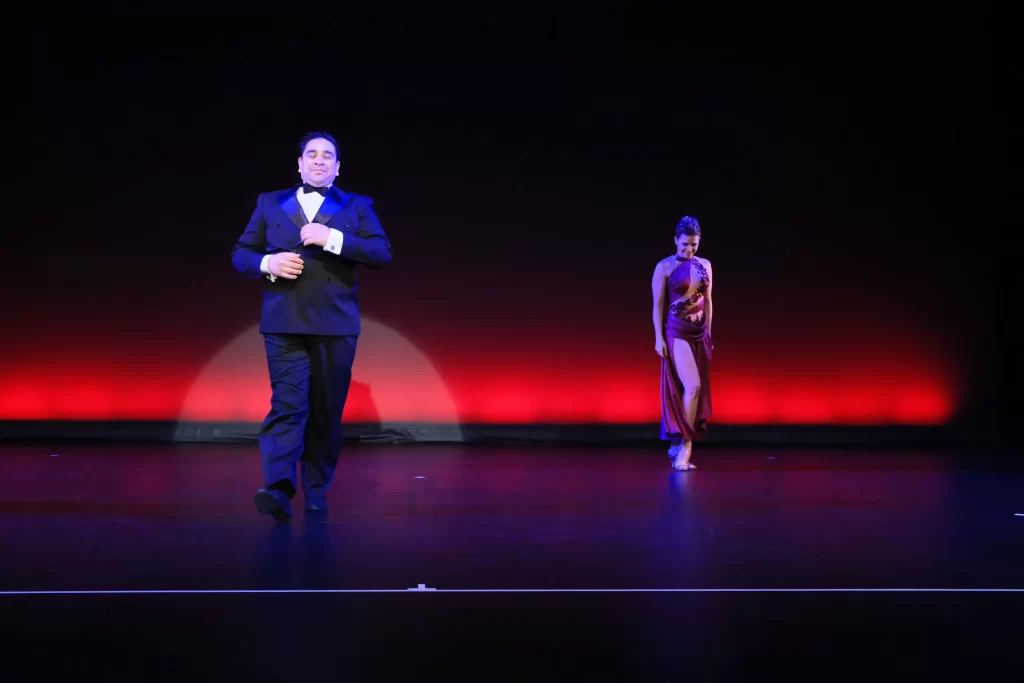 見学・体験レッスン開催中！札幌でアルゼンチンタンゴダンスのレッスンは世界レベルのアルゼンチンダンサーによる直接指導が受けられる、アルゼンチンタンゴダンススタジオ　エルフィルレテ　マルティン・レスカーノ