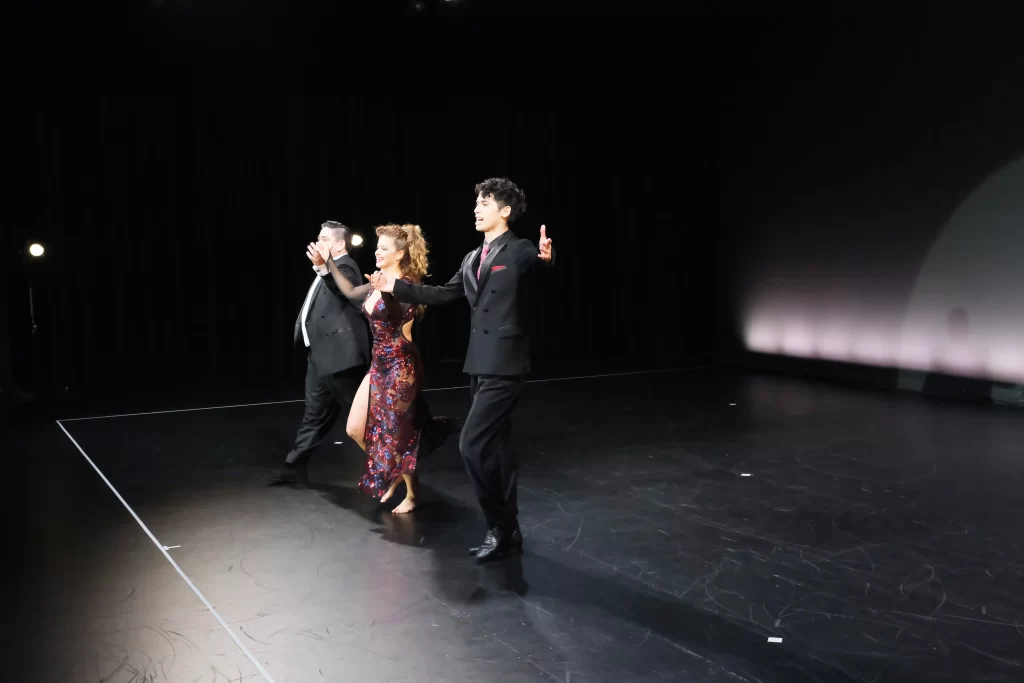 見学・体験レッスン開催中！札幌でアルゼンチンタンゴダンスのレッスンは世界レベルのアルゼンチンダンサーによる直接指導が受けられる、アルゼンチンタンゴダンススタジオ　エルフィルレテ　マルティン・レスカーノ